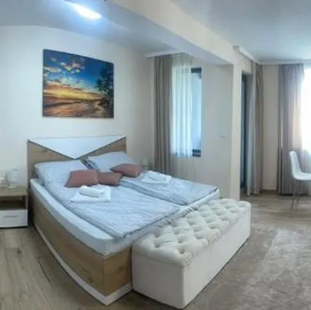 דירה Teddy וליקו טורנובו